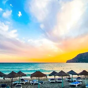 Apartamento Rosalia Playa San Cristobal Wifi Netflix, Almuñécar